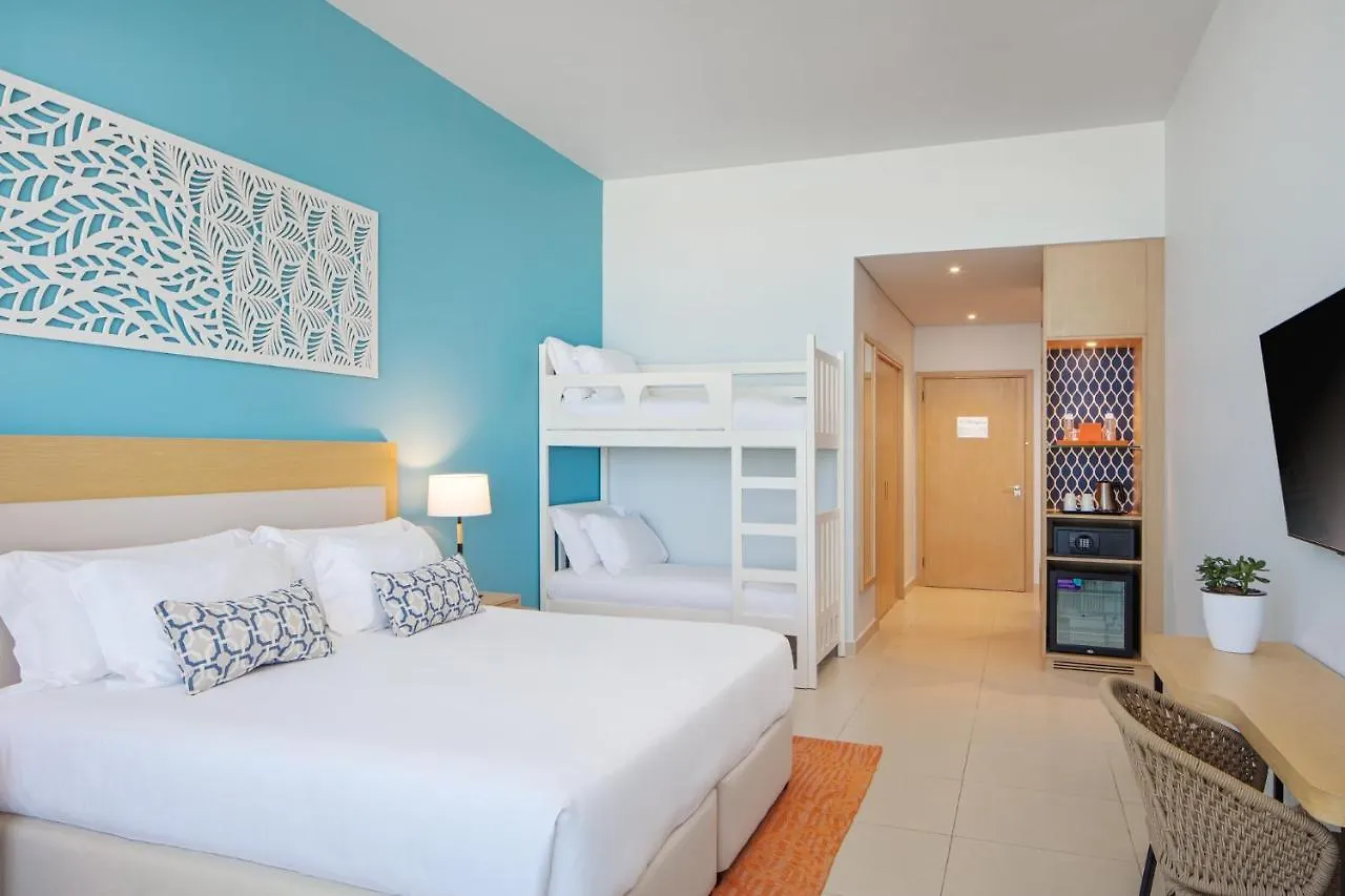 Centara Mirage Beach Resort Dubai 4*,