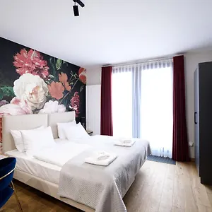 https://aparthotel-inspire-miodova-residence.krakowhotelspoland.com