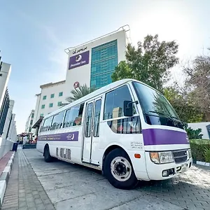 מלון Premier International Airport ***