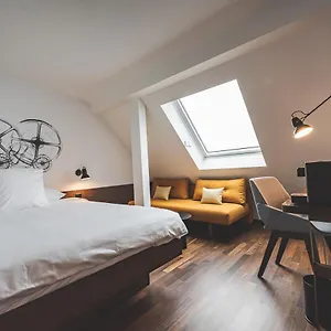 https://bernina.genevahotels4all.com
