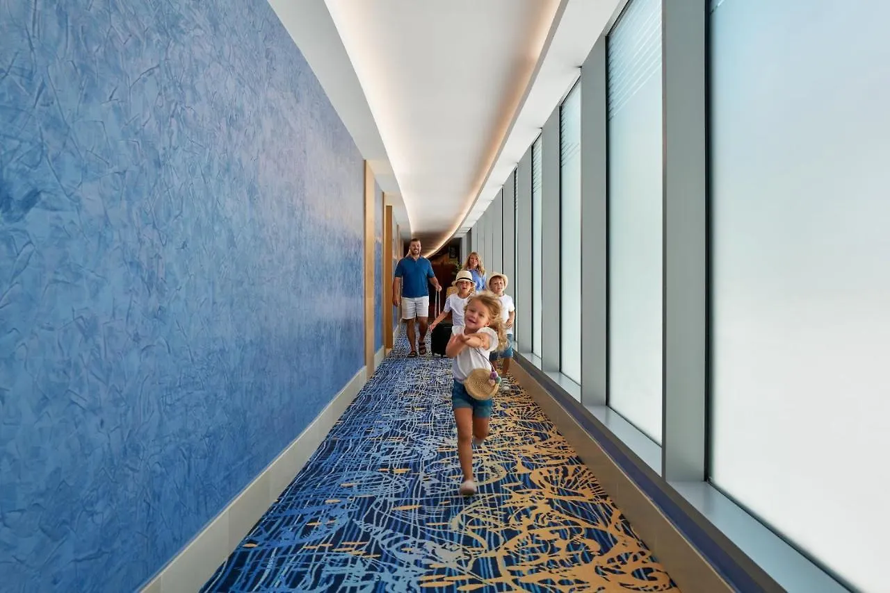 Centara Mirage Beach Resort דובאי