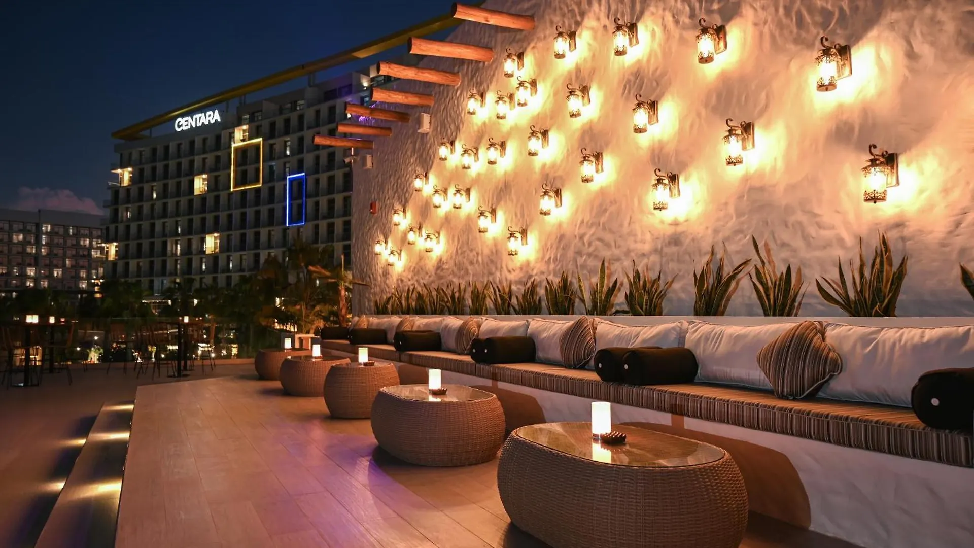 ****  Centara Mirage Beach Resort Dubai United Arab Emirates